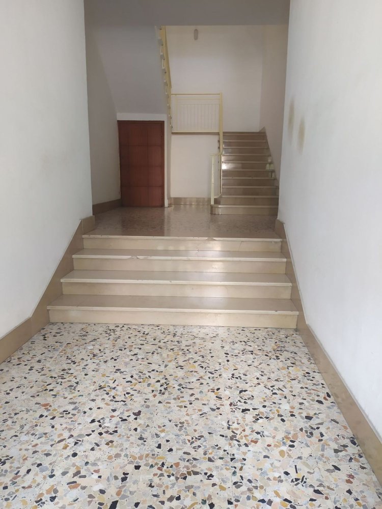 4 rooms Apartment in Serracapriola, Italy No. 255332