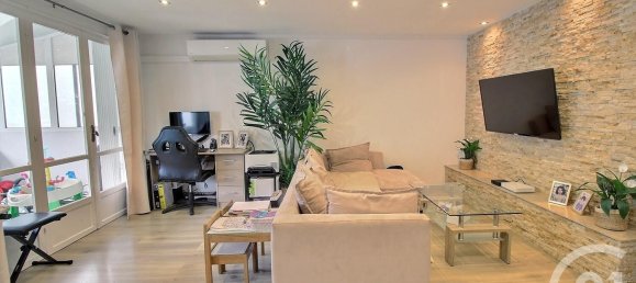 2 bedrooms Apartment in Nice, France No. 186687 2