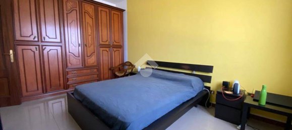 2 bedrooms Villa in Novara, Italy No. 90004 10