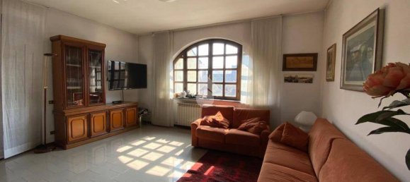 2 bedrooms Villa in Novara, Italy No. 90004 6