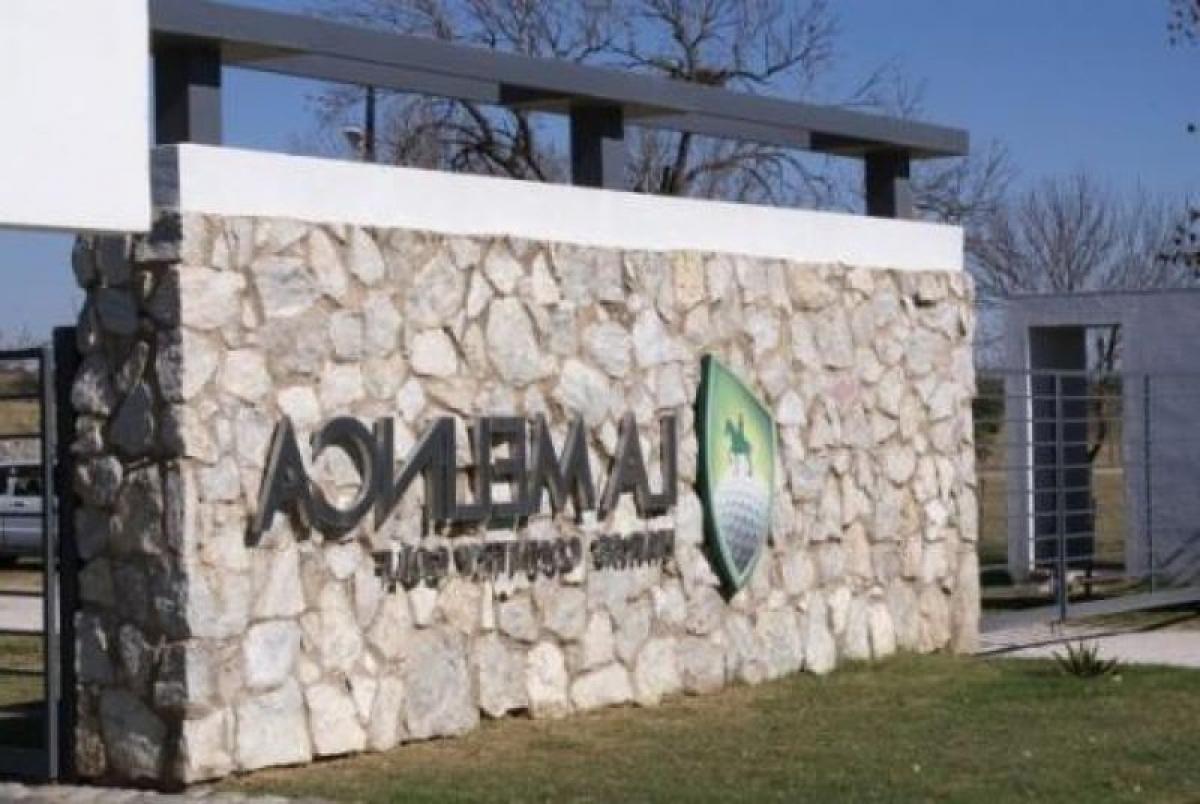 Terreno en Córdoba, Argentina No. 38073