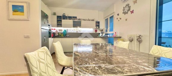 3 bedrooms Apartment in Bari, Italy No. 39605 20