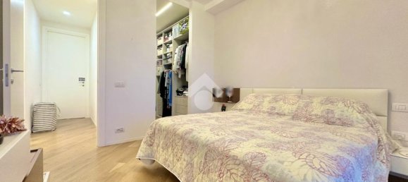 3 bedrooms Apartment in Bari, Italy No. 39605 35