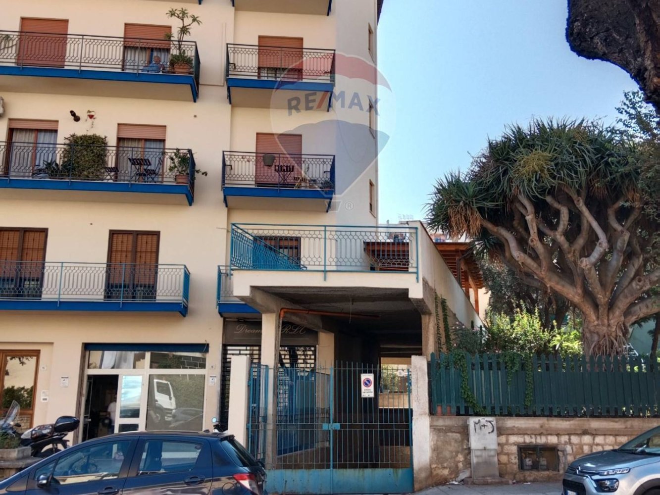 1غرفة عقار تجاري في Palermo, Italy رقم 57499