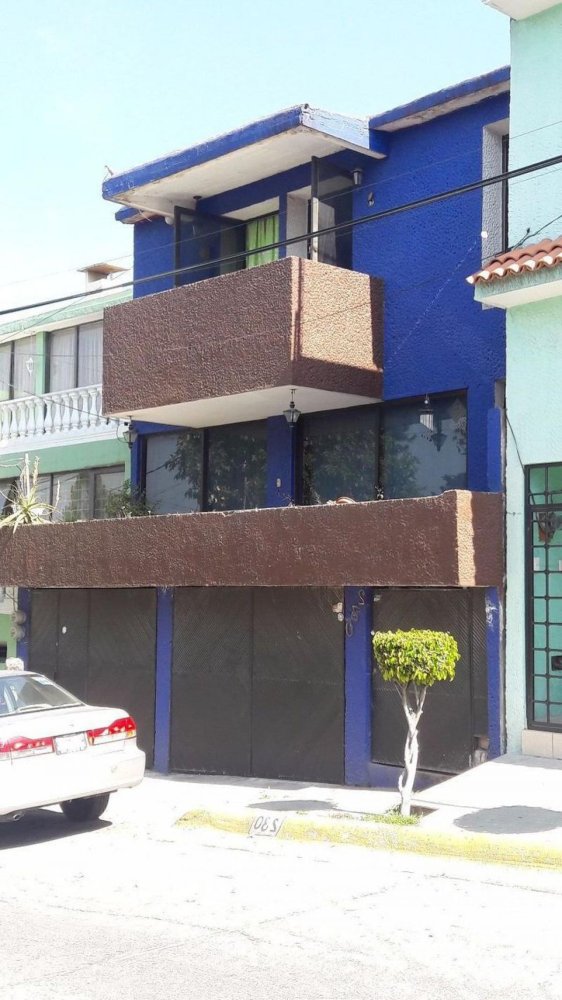 4 bedrooms House in Tlalnepantla, Mexico No. 226541