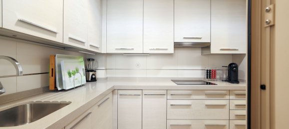 4 bedrooms Apartment in Malaga, Spain No. 135885 28