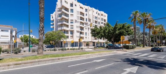 4 bedrooms Apartment in Malaga, Spain No. 135885 6