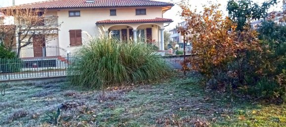 7 غرف نوم شقة في Arezzo, Italy رقم 311561 15