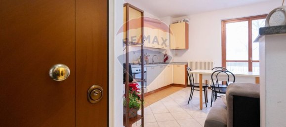 1 bedroom Apartment in Langhirano, Italy No. 56689 2