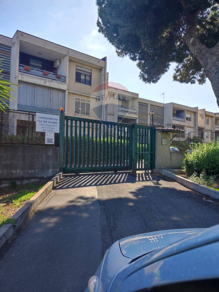 6 غرف نوم شقة في Catania, Italy رقم 391679