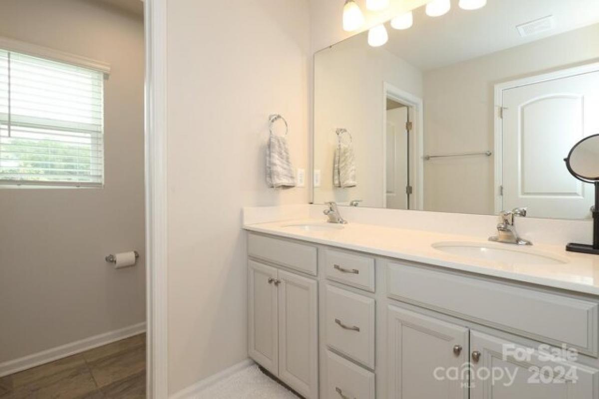 3 bedrooms House in Charlotte, USA No. 392756