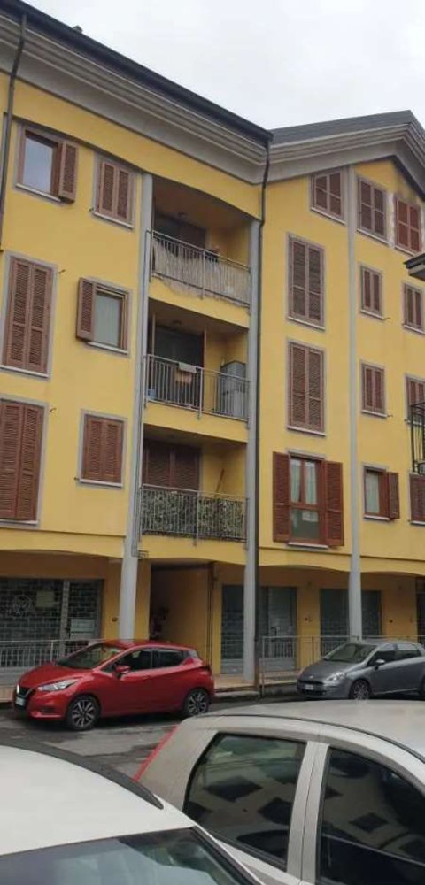 3غرفة شقة في Roncello, Italy رقم 7752