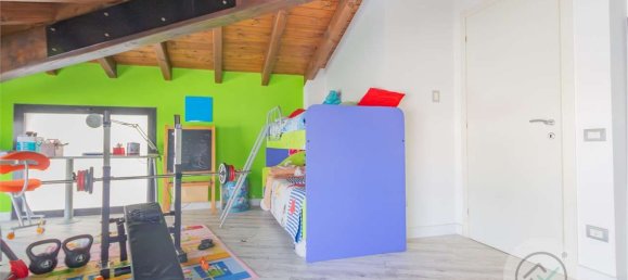 4 rooms Penthouse in Varese, Italy No. 283256 16