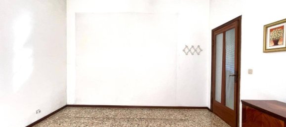 3 bedrooms Villa in Brescia, Italy No. 13442 37