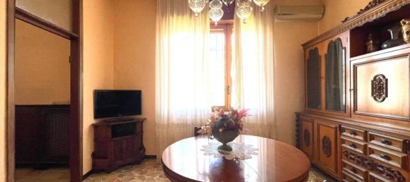 3 bedrooms Villa in Brescia, Italy No. 13442 14