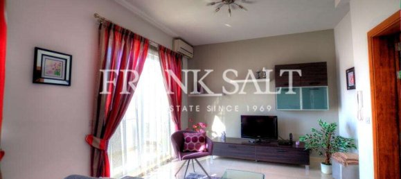 2 bedrooms Penthouse in Saint Julian's, Malta No. 3340 3