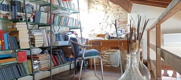 Дом с 4 комнатами в Монтелупо Фьорентино, Италия № 49581 17