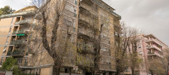 4 rooms Apartment in Rome, Italy No. 199240 11