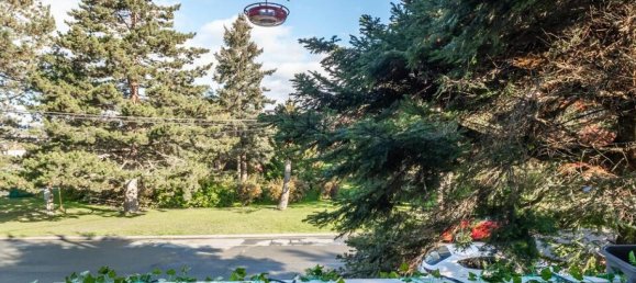 3 bedrooms House in British Columbia, Canada No. 1276 12