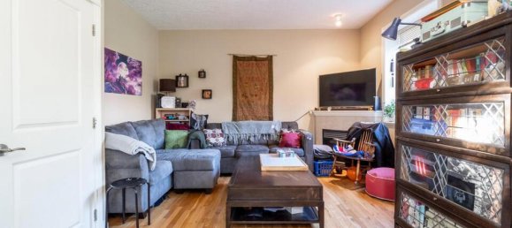 3 bedrooms House in British Columbia, Canada No. 1276 9