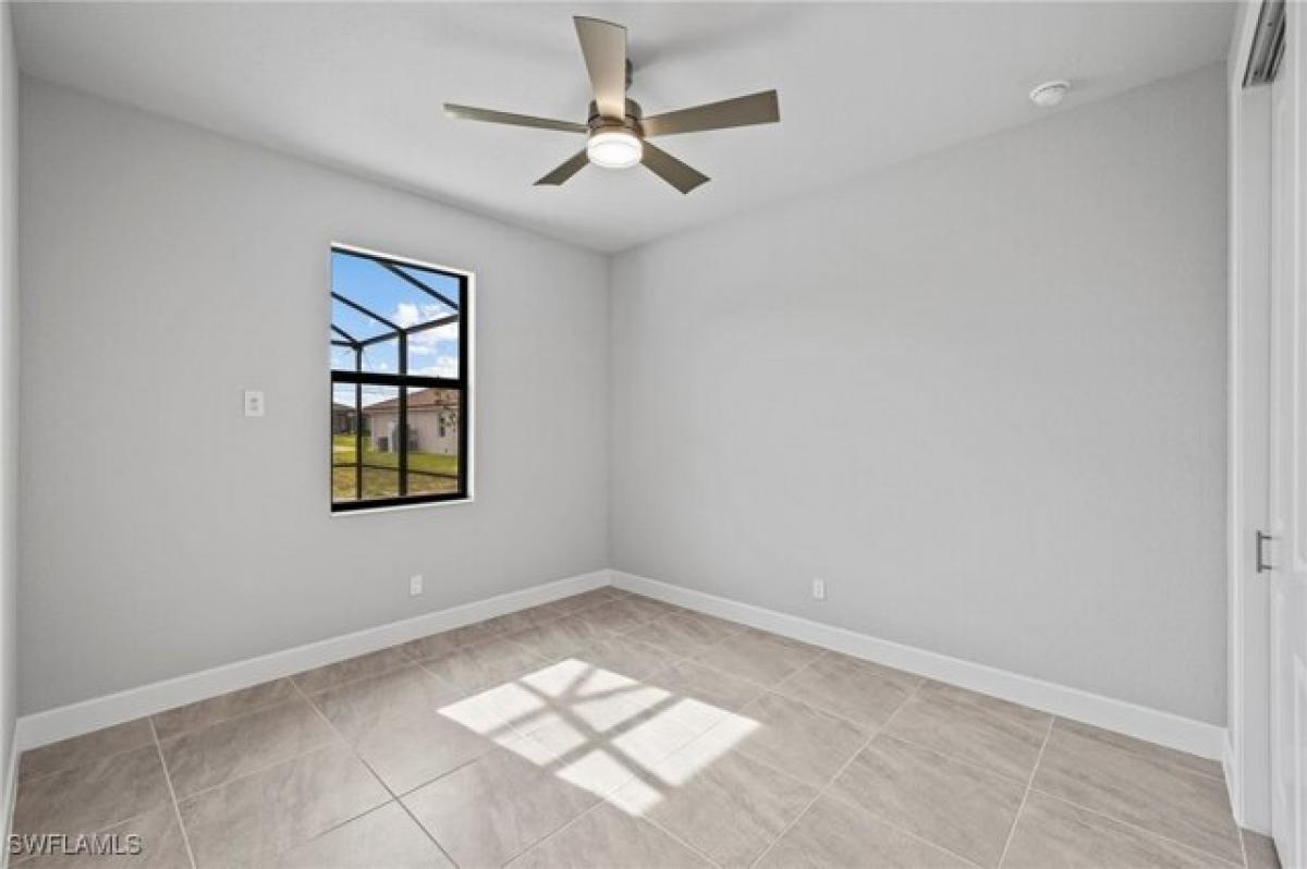 4 bedrooms House in Cape Coral, USA No. 415768