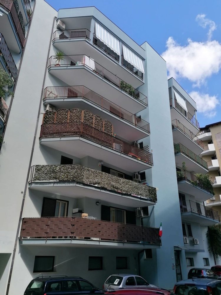 5-salle Appartement à Messina, Italy No. 255844