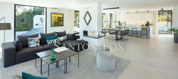 4 bedrooms Villa in Marbella, Spain No. 30596 5