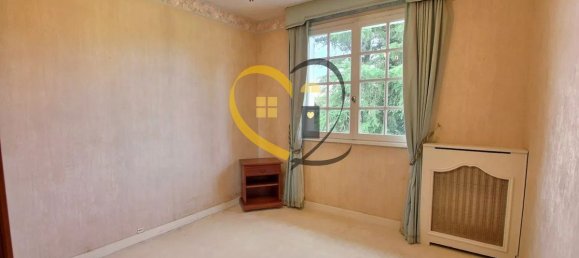 4 bedrooms House in Mery-es-Bois, France No. 39832 6