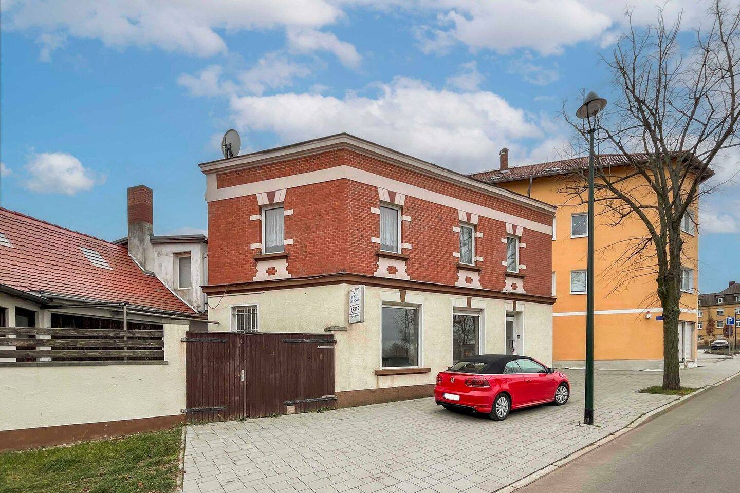 Здание с 3 спальнями в Зале, Германия № 332057