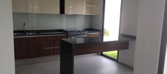 3 bedrooms House in Queretaro, Mexico No. 178572 2