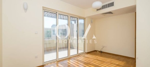 Villa de 4 dormitorios en Al Raha Gardens, UAE No. 17328 9