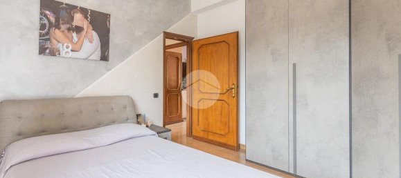 2 bedrooms Apartment in Rome, Italy No. 85231 3