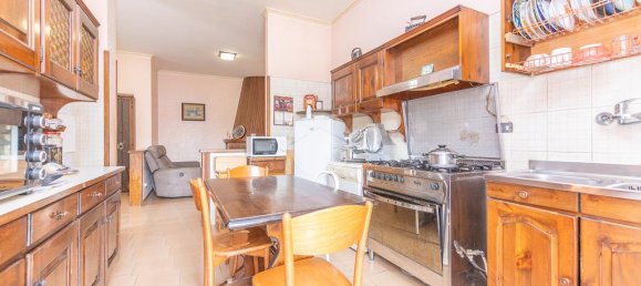 2 bedrooms Apartment in Rome, Italy No. 85231 27