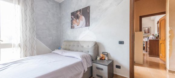 2 bedrooms Apartment in Rome, Italy No. 85231 5