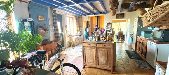 Casa de 4 dormitorios en Mondoubleau, France No. 217879 11