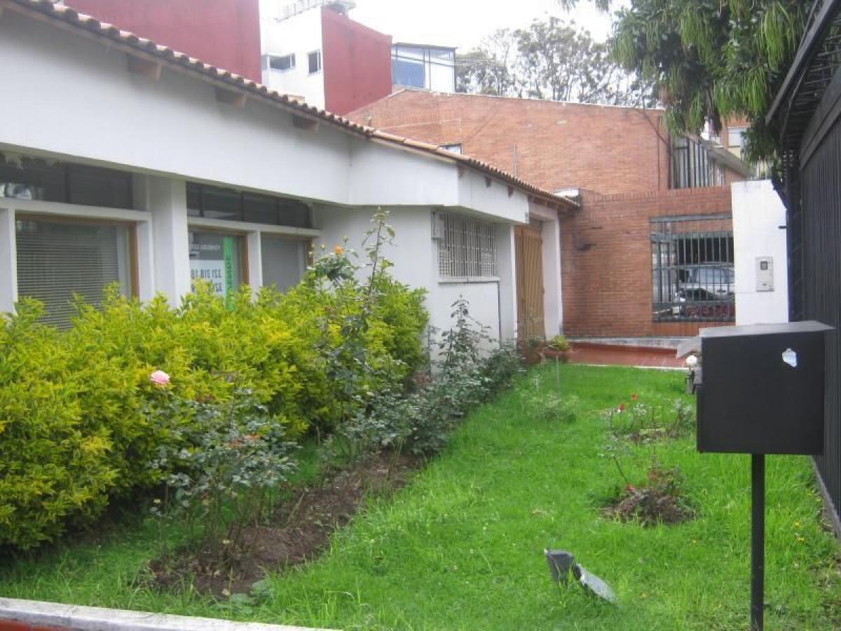 Дом с 4 спальнями в Богота, Колумбия № 13923