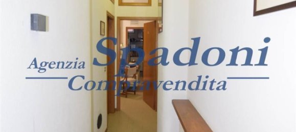 Bureau à Montecatini Terme, Italy 76m² No. 160607 10