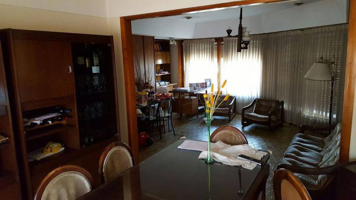 3 bedrooms Apartment in Buenos Aires, Argentina No. 81305