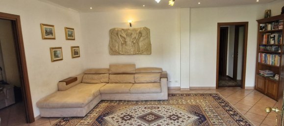 4 rooms Apartment in Brescia, Italy No. 335589 7