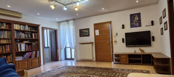 4 rooms Apartment in Brescia, Italy No. 335589 12