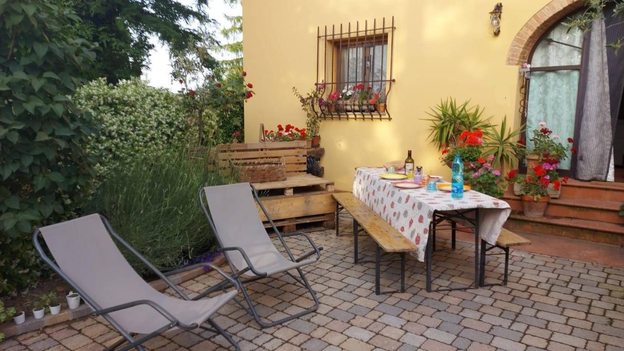 4 rooms House in Montespertoli, Italy No. 27081