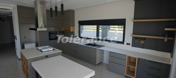 Villa 5+1 in Antalya, Turkey No. 4202 3