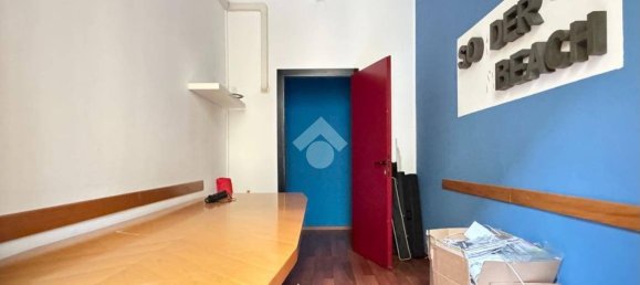 3 bedrooms Apartment in Milan, Italy No. 332257 17