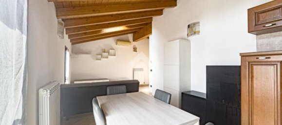 2-salle Appartement à Lissone, Italy No. 297012 12