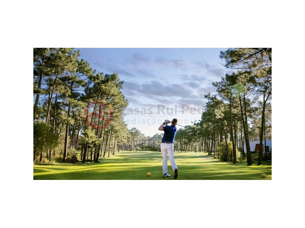 1214m² Land in Corroios, Portugal No. 272126