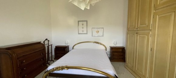 4 rooms Apartment in Sarzana, Italy No. 156228 8