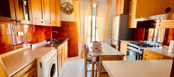 4 rooms Apartment in Sarzana, Italy No. 156228 2
