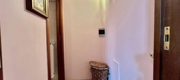 4غرفة شقة في Sant'Arpino, Italy رقم 86375 22