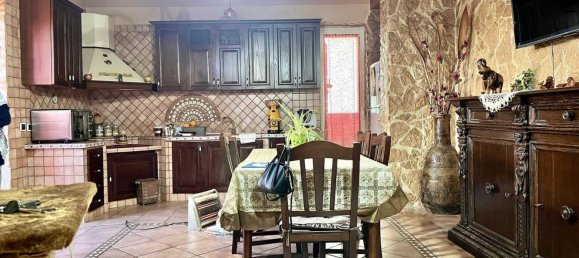 4غرفة شقة في Sant'Arpino, Italy رقم 86375 25