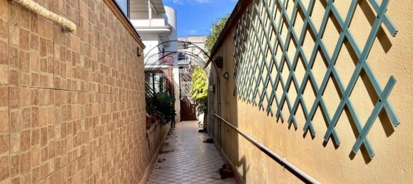 4غرفة شقة في Sant'Arpino, Italy رقم 86375 21